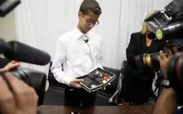 Family Of Muslim Boy Who Was Arrested For Making "Bomb Clock" Files Lawsuit